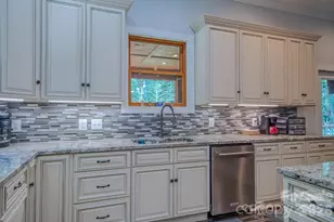 1416 Southpointe Dr, Morganton, NC 28655 - Photo 11