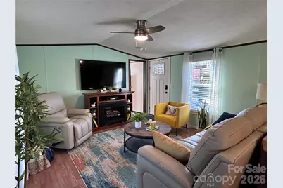 135 Phillips Road, Spruce Pine, NC 28777 - Photo 9