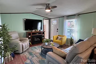 135 Phillips Rd, Spruce Pine, NC 28777 - Photo 9