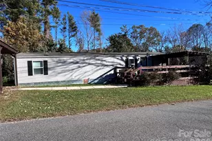 135 Phillips Rd, Spruce Pine, NC 28777 - Photo 1