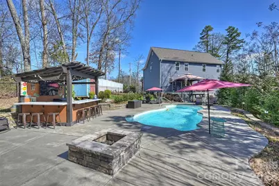 306 Breezewood Drive, Charlotte, NC 28262 - Photo 39