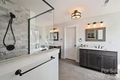 306 Breezewood Drive, Charlotte, NC 28262 - Photo 23