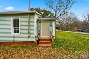 630 2nd St SW, Conover, NC 28613 - Photo 3