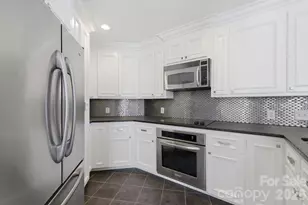 17925 Kings Point Dr, Cornelius, NC 28031 - Photo 13