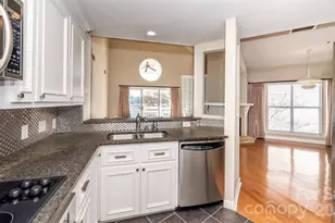 17925 Kings Point Dr, Cornelius, NC 28031 - Photo 21