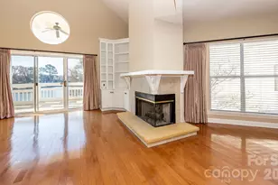 17925 Kings Point Dr, Cornelius, NC 28031 - Photo 15