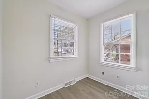 735 Pondella Dr, Charlotte, NC 28213 - Photo 13