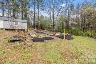 7015 Mt Holly-Huntersville Rd, Charlotte, NC 28216 - Photo 31