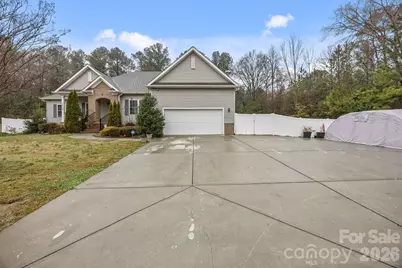 7015 Mount Holly Huntersville Road, Charlotte, NC 28216 - Photo 33