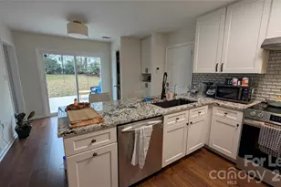 3218 Silver Pond Ct, Charlotte, NC 28210 - Photo 13