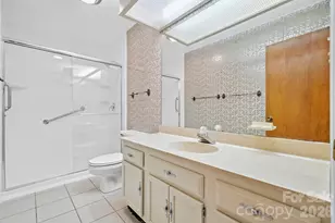 101 Deerlake Dr, Asheville, NC 28803 - Photo 27