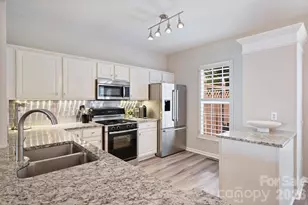 5423 Dockery Dr, Charlotte, NC 28209 - Photo 11