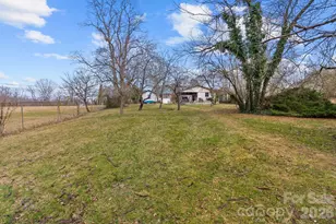 271 Pisgah View Rd, Asheville, NC 28806 - Photo 29