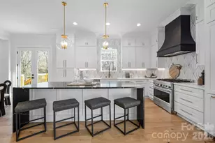 100 N Brackenbury Ln, Charlotte, NC 28270 - Photo 11