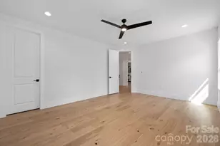 100 N Brackenbury Ln, Charlotte, NC 28270 - Photo 33