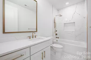 100 N Brackenbury Ln, Charlotte, NC 28270 - Photo 39