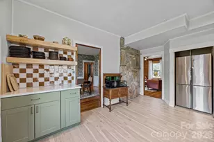 615 Rose Hill Rd, Asheville, NC 28803 - Photo 9