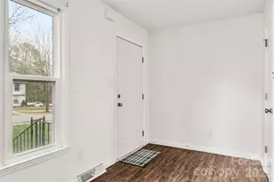 5610 Lawrence Orr Rd, Charlotte, NC 28212 - Photo 3