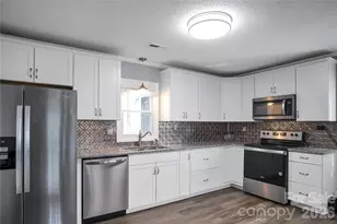 200 W Shannonhouse St, Shelby, NC 28152 - Photo 13