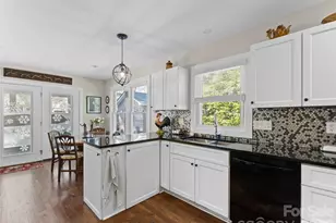 294 S Caldwell St, Brevard, NC 28712 - Photo 11