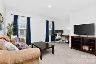 2017 Karen Woods Ln, Charlotte, NC 28216 - Photo 11