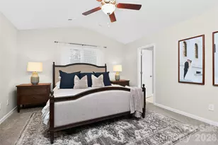 2017 Karen Woods Ln, Charlotte, NC 28216 - Photo 9