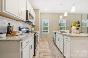 4618 Lakeview Rd, Charlotte, NC 28216 - Photo 17