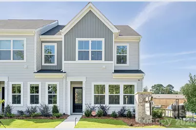 4618 Lakeview Road N #3, Charlotte, NC 28216 - Photo 1