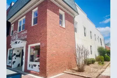103 N College Avenue, Newton, NC 28658 - Photo 1