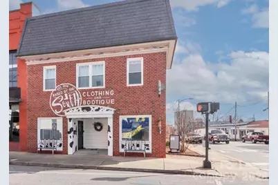 103 N College Avenue, Newton, NC 28658 - Photo 1