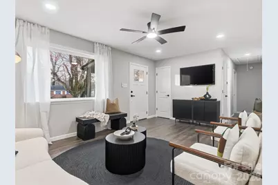 9243 Edgevale Drive, Charlotte, NC 28216 - Photo 3