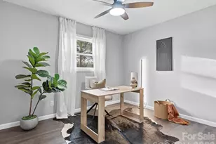 9243 Edgevale Dr, Charlotte, NC 28216 - Photo 21