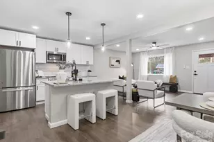 9243 Edgevale Dr, Charlotte, NC 28216 - Photo 11