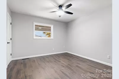 9243 Edgevale Drive, Charlotte, NC 28216 - Photo 23