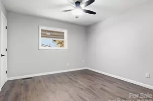 9243 Edgevale Dr, Charlotte, NC 28216 - Photo 23