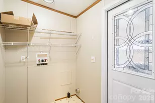 210 Ledbetter Ln, Franklin, NC 28734 - Photo 11