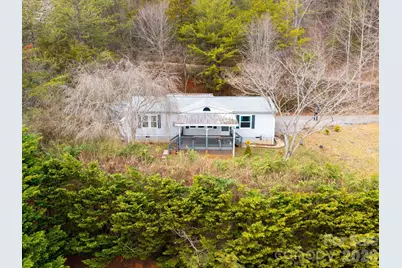 210 Ledbetter Lane, Franklin, NC 28734 - Photo 19