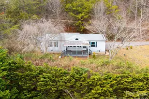 210 Ledbetter Ln, Franklin, NC 28734 - Photo 19