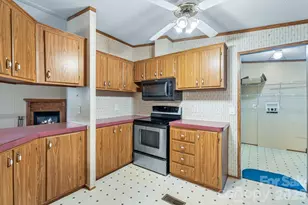 210 Ledbetter Ln, Franklin, NC 28734 - Photo 17