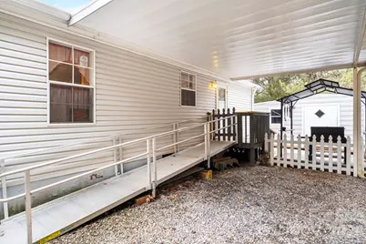 210 Ledbetter Lane, Franklin, NC 28734 - Photo 9