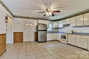 12 Moody St, Candler, NC 28715 - Photo 7