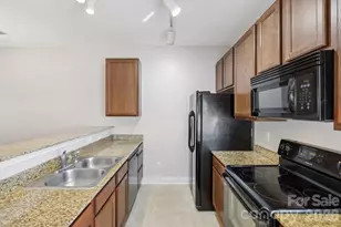 12720 Livengood Ln, Charlotte, NC 28269 - Photo 13