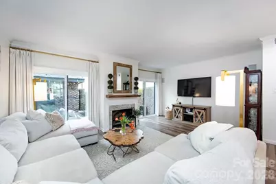 5801 Sharon Road #M, Charlotte, NC 28210 - Photo 9