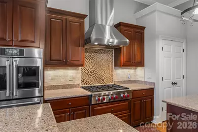 293 Bear Cliff Drive, Nebo, NC 28761 - Photo 17