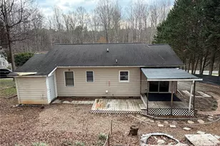 4051 Plum St, Conover, NC 28613 - Photo 11