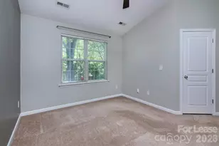 8348 Chaceview Ct, Charlotte, NC 28269 - Photo 13