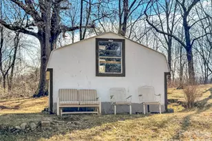 301 Mulberry St, Clyde, NC 28721 - Photo 19