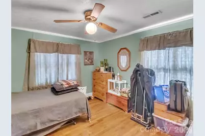 301 Mulberry Street, Clyde, NC 28721 - Photo 11