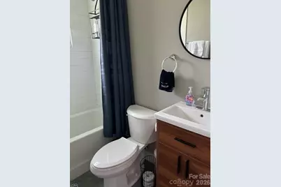 2205 Thurmond Place, Charlotte, NC 28205 - Photo 3