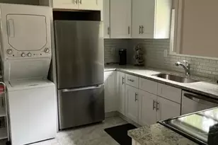 2205 Thurmond Pl, Charlotte, NC 28205 - Photo 9